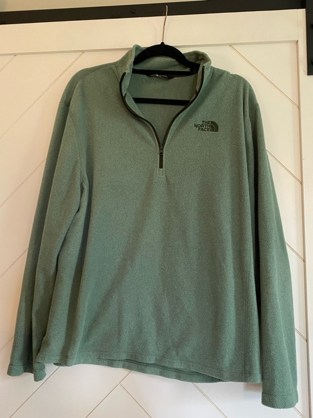 The North Face Men’s Quarter-Zip Fleece Pullover - Sage Green